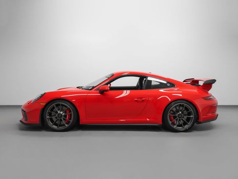 Certified 2018 Porsche 911 GT3 image 2