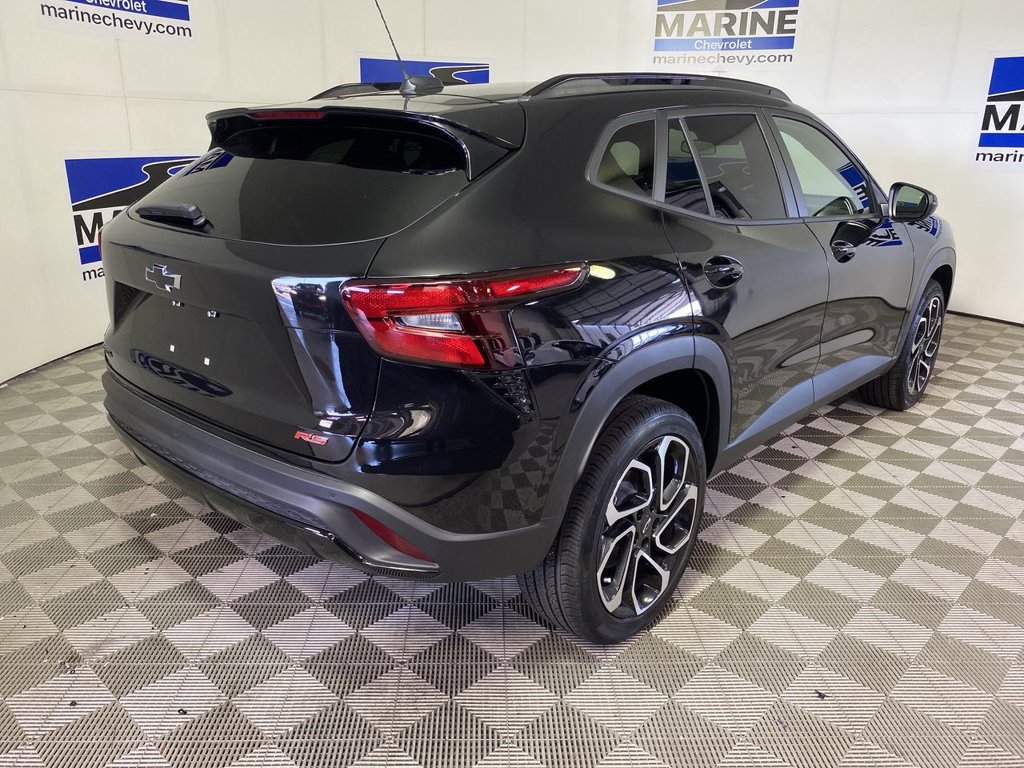 Used 2026 Chevrolet Trax RS w/ Driver Confidence Package FWD image 13