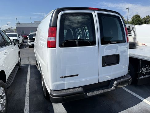 New 2025 Chevrolet Express 3500 w/ Driver Convenience Package RWD image 6