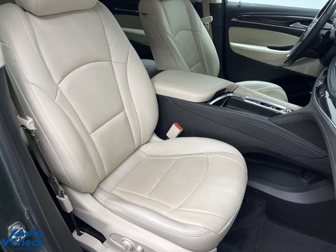 Certified 2023 Buick Enclave Essence image 25