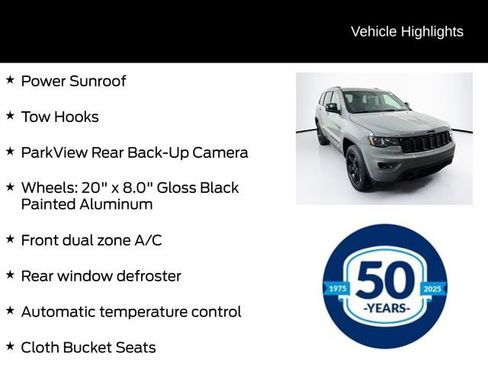 Used 2019 Jeep Grand Cherokee Laredo AWD/4WD image 11