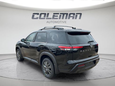 New 2026 Nissan Pathfinder SV image 7