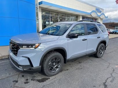 New 2025 Honda Pilot TrailSport