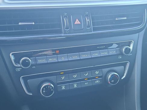 Used 2020 Kia Optima SE image 31