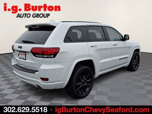 Used 2021 Jeep Grand Cherokee Laredo X image 6