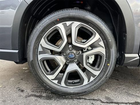 New 2026 Subaru Ascent Limited image 8