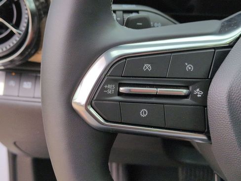 New 2026 Chevrolet Equinox ACTIV w/ Convenience Package III FWD image 12