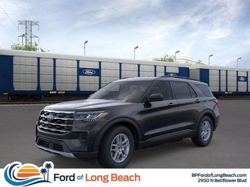 New 2026 Ford Explorer Active image 1