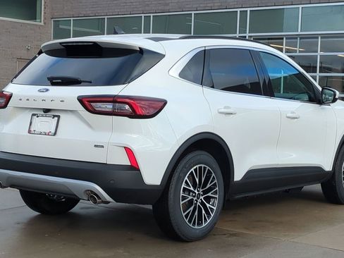 New 2026 Ford Escape SE image 5