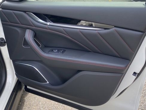 New 2024 Maserati Levante GT Ultima image 34