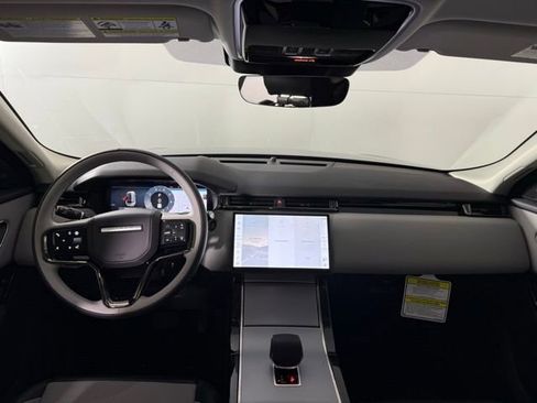 Certified 2025 Land Rover Range Rover Velar S image 25