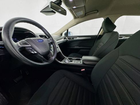 Used 2020 Ford Fusion SE FWD image 21