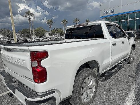Certified 2023 Chevrolet Silverado 1500 Custom RWD image 28