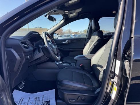 Used 2023 Ford Escape ST-Line w/ Tech Pack #1 image 17