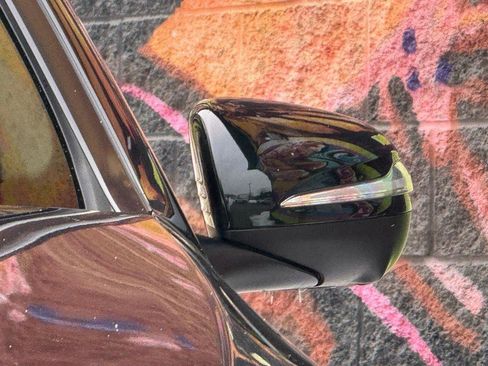 Used 2022 Mercedes-Benz GLE 350 4MATIC w/ Premium Package image 10