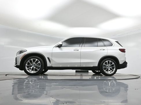 Used 2023 BMW X5 sDrive40i w/ Premium Package image 7