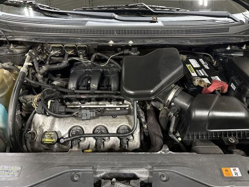 Used 2010 Ford Edge SE image 23