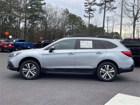 Used 2018 Subaru Outback 2.5i Limited image 31