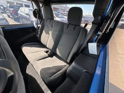 Used 2025 Jeep Wrangler Sport image 16