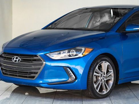 Used 2017 Hyundai Elantra Limited image 54