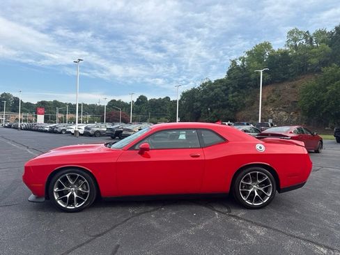 Used 2022 Dodge Challenger GT RWD image 4