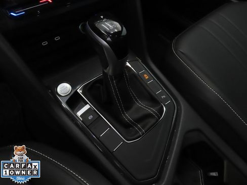 Used 2023 Volkswagen Tiguan SE R-Line image 18