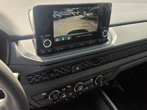 Certified 2025 Honda Accord LX image 19
