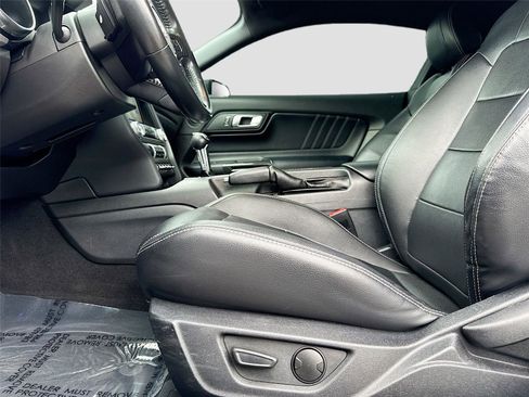 Used 2021 Ford Mustang Premium image 17