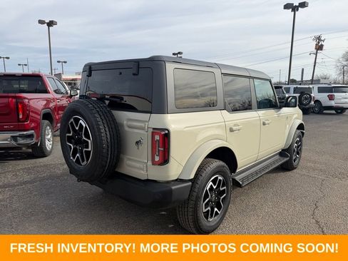 Used 2025 Ford Bronco Outer Banks image 7