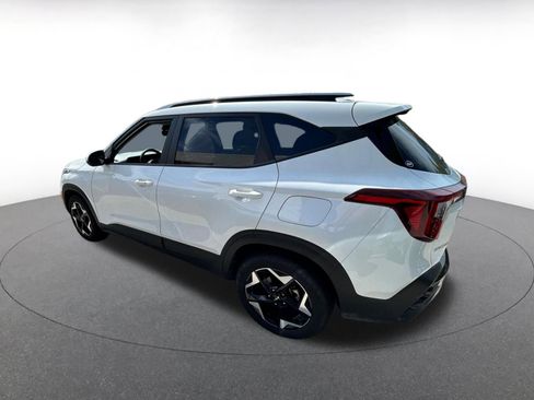 Used 2025 Kia Seltos S image 5