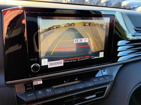 New 2026 Toyota Camry Hybrid image 15