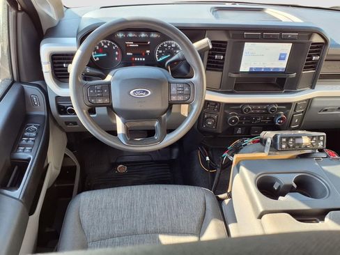 Used 2023 Ford F250 XL w/ Snow Plow/Camper Package AWD/4WD image 11