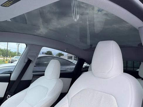 Used 2026 Tesla Model Y 2WD image 12