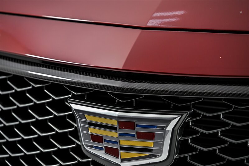 Used 2024 Cadillac CT5 V Blackwing w/ Carbon Fiber Package 2 RWD image 7