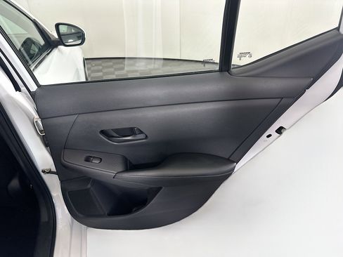 Used 2024 Nissan Sentra SV image 28