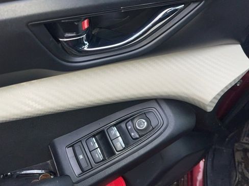 Used 2021 Subaru Ascent Premium w/ Convenience Package image 11