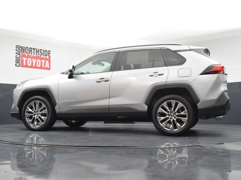 Used 2020 Toyota RAV4 XLE Premium AWD/4WD image 28