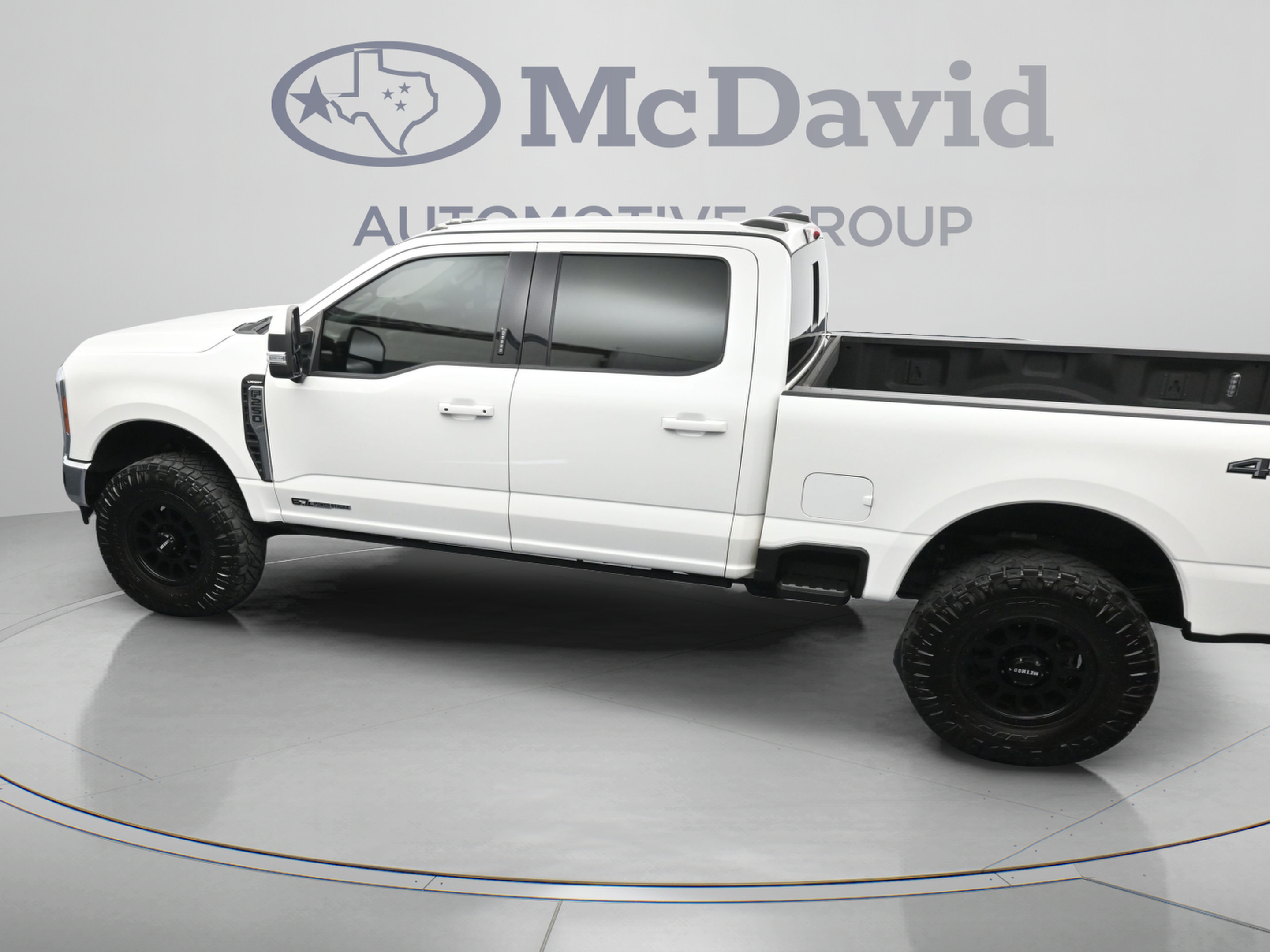 Used 2023 Ford F250 Lariat w/ Snow Plow/Camper Package AWD/4WD image 39