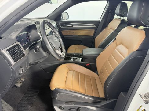 Used 2020 Volkswagen Atlas Cross Sport SEL Premium AWD/4WD image 5