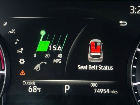 Used 2020 Toyota Highlander XLE image 43