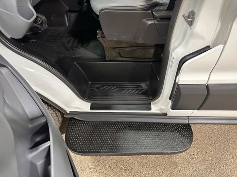 Used 2016 Ford Transit 150 148 Medium Roof image 18