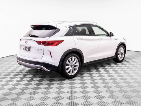 Used 2019 INFINITI QX50 Essential w/ Premium Heat Package AWD/4WD image 5