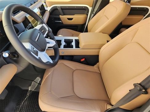 New 2026 Land Rover Defender 110 S image 9
