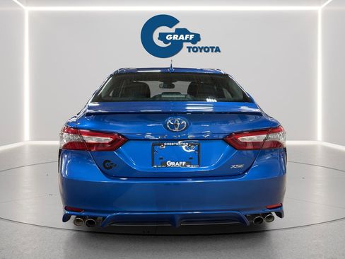Used 2019 Toyota Camry XSE FWD image 9