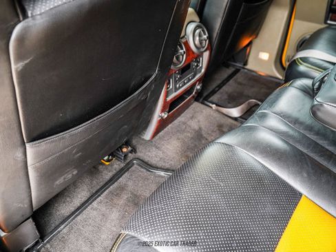 Used 2003 HUMMER H2 w/ Preferred Equipment Group image 92