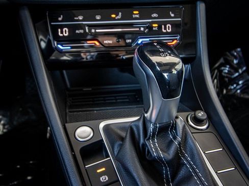 New 2026 Volkswagen Jetta SE image 38