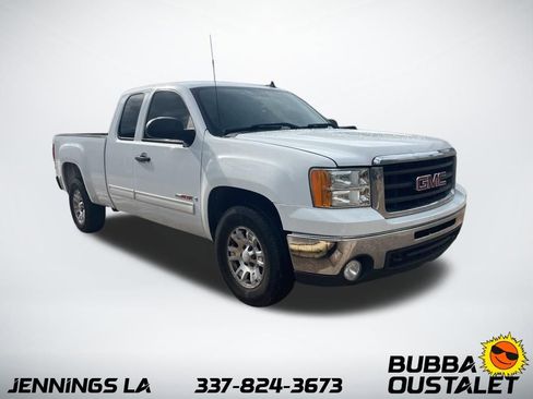 Used 2008 GMC Sierra 1500 SLE w/ Max Trailering Pack image 3