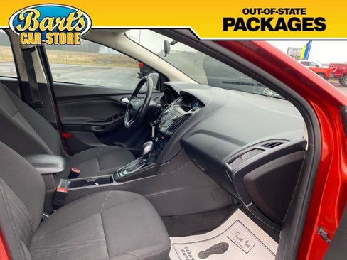 Used 2018 Ford Focus SE w/ Cold Weather Package image 14