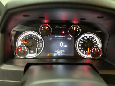 Used 2021 RAM 1500 Classic Warlock w/ Luxury Group AWD/4WD image 18