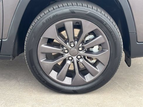 Used 2021 Jeep Cherokee Latitude Lux 80th Anniv w/ Quick Order Package 26U 80TH AWD/4WD image 7